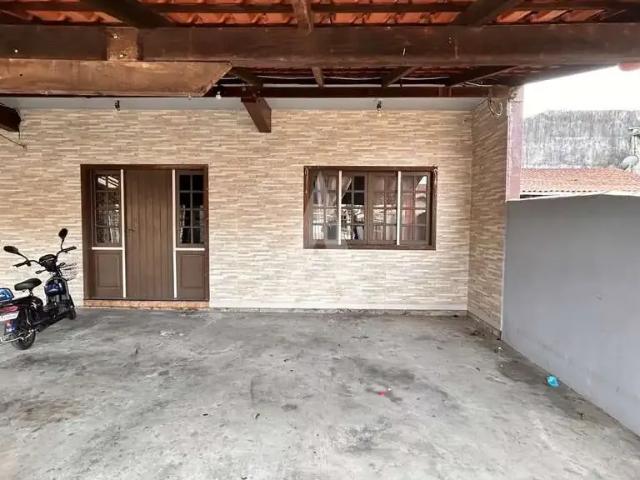 Casa / Sobrado para Locação em Joinville/SC Jardim Iririú 3 Quartos
