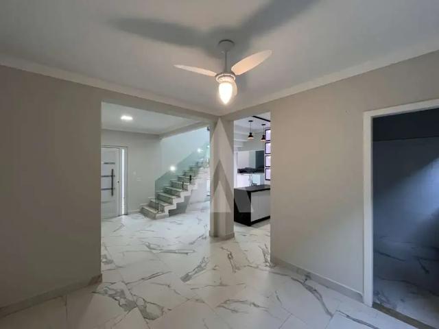 Casa / Sobrado para Locação em Joinville/SC Jardim Sofia 3 Quartos