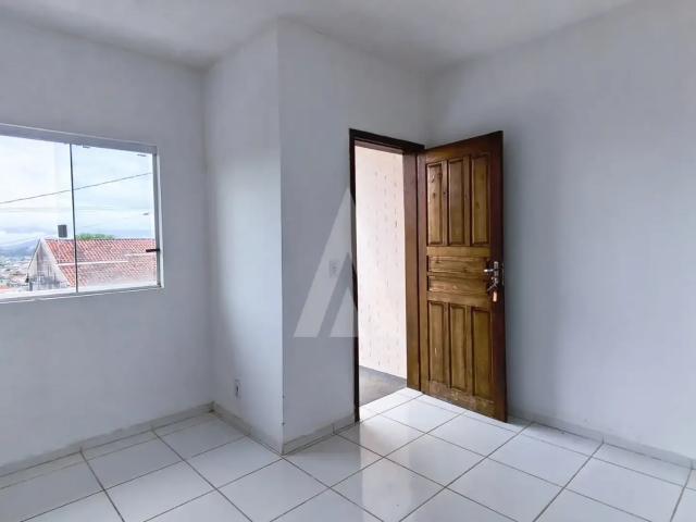 Casa / Sobrado para Locação em Joinville/SC Jarivatuba 3 Quartos