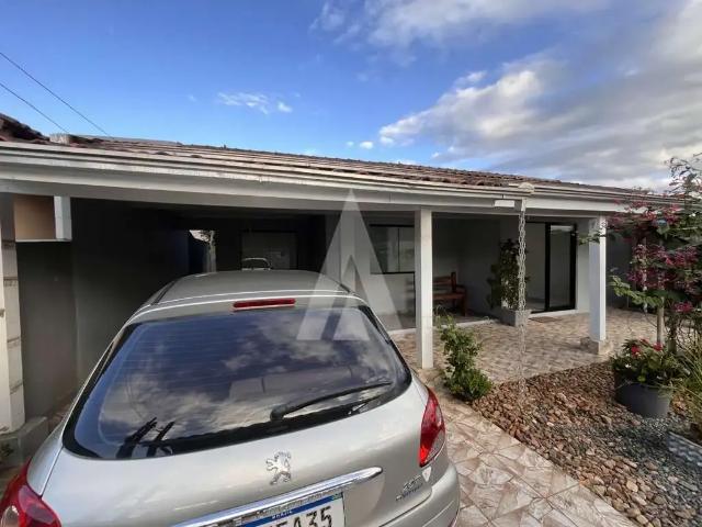 Casa / Sobrado para Locação em Joinville/SC Morro do Meio 3 Quartos