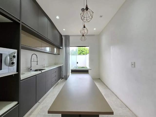 Casa / Sobrado para Locação em Joinville/SC Nova Brasília 2 Quartos