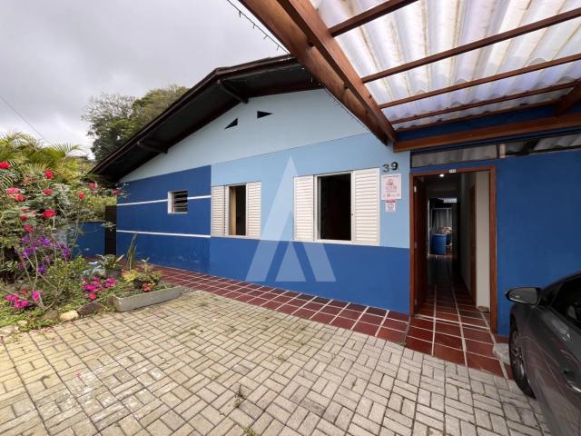 Casa / Sobrado para Locação em Joinville/SC Saguaçu 2 Quartos