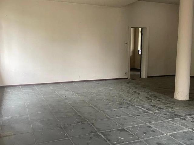 Casa / Sobrado para Locação em Joinville/SC Santo Antônio 6 Quartos