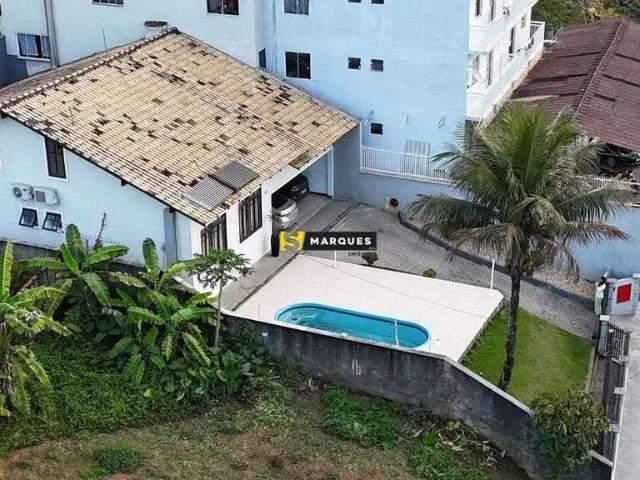 Casa / Sobrado para Locação em Joinville/SC Santa Catarina 3 Quartos