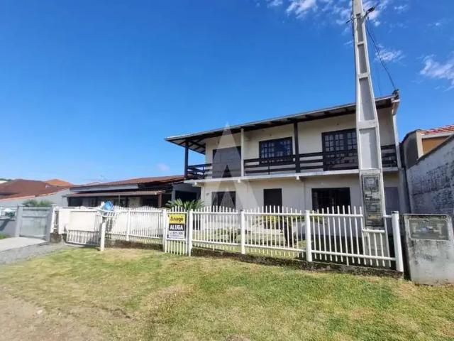 Casa / Sobrado para Locação em Joinville/SC Paranaguamirim 3 Quartos