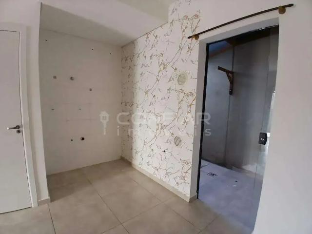 Casa / Sobrado para Locação em Joinville/SC Paranaguamirim 2 Quartos