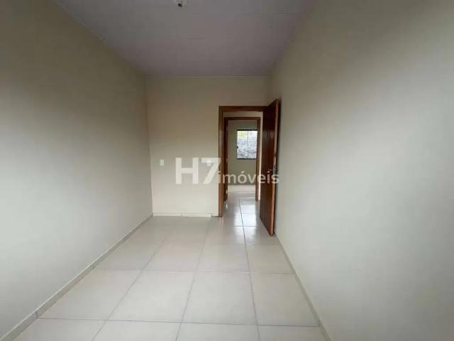 Casa / Sobrado para Locação em Joinville/SC Paranaguamirim 2 Quartos