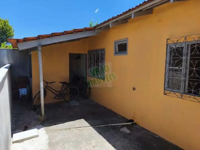 Casa / Sobrado para Locação em Joinville/SC Paranaguamirim 2 Quartos
