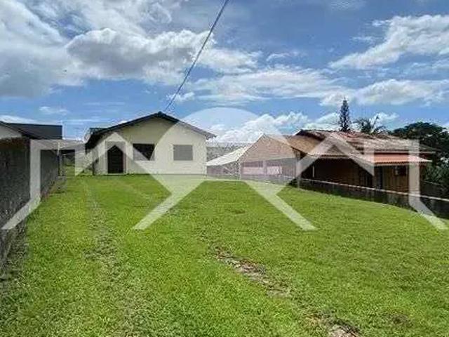 Casa / Sobrado para Locação em Joinville/SC Petrópolis 2 Quartos