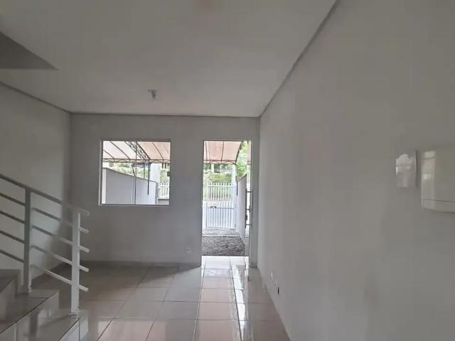 Casa / Sobrado para Locação em Joinville/SC Vila Nova 2 Quartos