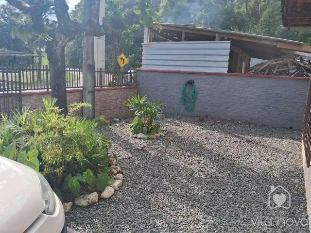 Casa / Sobrado para Locação em Joinville/SC Vila Nova 2 Quartos