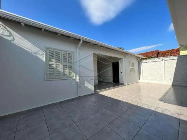 Casa / Sobrado para Locação em Jaú/SP Centro 3 Quartos