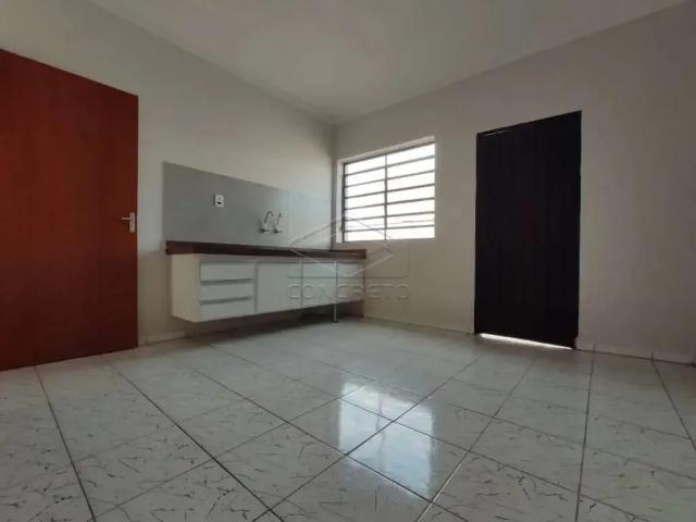 Casa / Sobrado para Locação em Jaú/SP Centro 6 Quartos