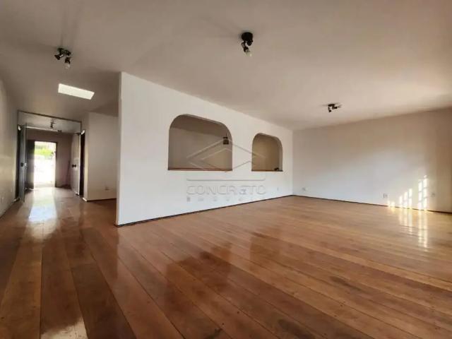 Casa / Sobrado para Locação em Jaú/SP Chácara Peccioli 4 Quartos