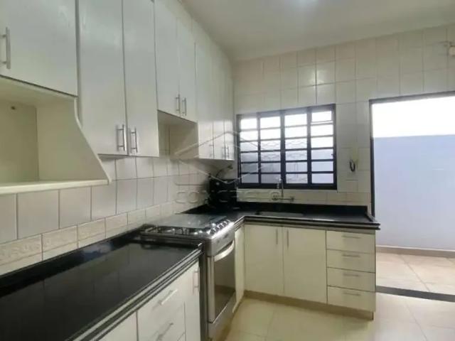 Casa / Sobrado para Locação em Jaú/SP Jardim São Crispim 2 Quartos