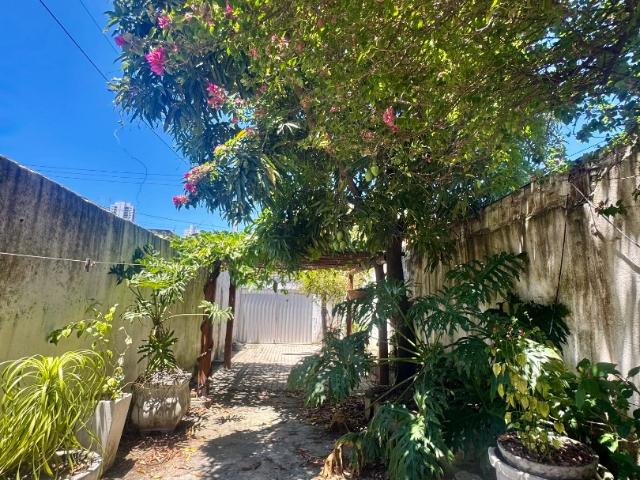 Casa / Sobrado para Locação em Jaboatão dos Guararapes/PE Candeias 3 Quartos
