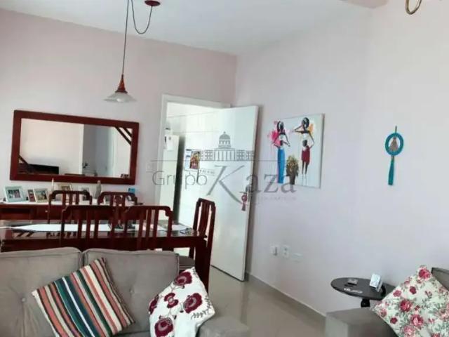 Casa / Sobrado para Locação em Jacareí/SP Centro 4 Quartos
