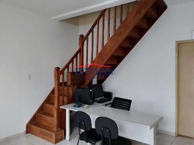 Casa / Sobrado para Locação em Jacareí/SP Centro 2 Quartos