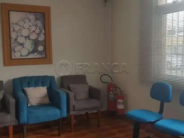 Casa / Sobrado para Locação em Jacareí/SP Centro 3 Quartos