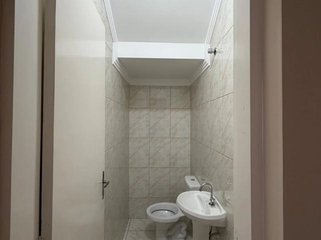 Casa / Sobrado para Locação em Jacareí/SP Cidade Salvador 2 Quartos