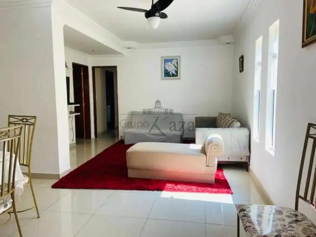 Casa / Sobrado para Locação em Jacareí/SP Jardim Terras de São João 5 Quartos
