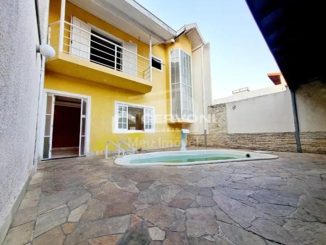 Casa / Sobrado para Locação em Jacareí/SP Jardim Altos de Santana II 3 Quartos