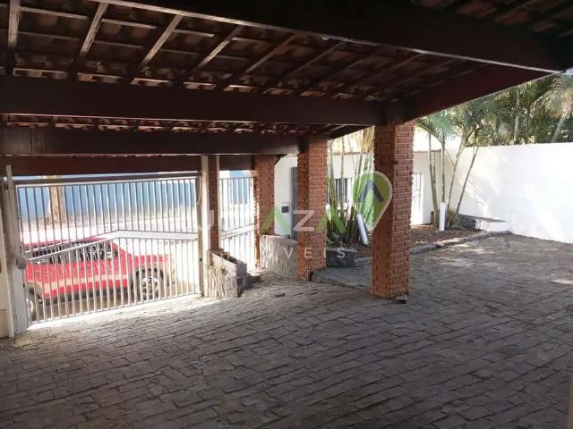 Casa / Sobrado para Locação em Jacareí/SP Jardim América 4 Quartos