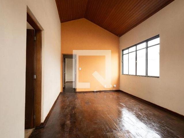 Casa / Sobrado para Locação em Jacareí/SP Jardim Beira Rio 3 Quartos