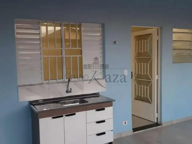 Casa / Sobrado para Locação em Jacareí/SP Jardim Califórnia 1 Quartos