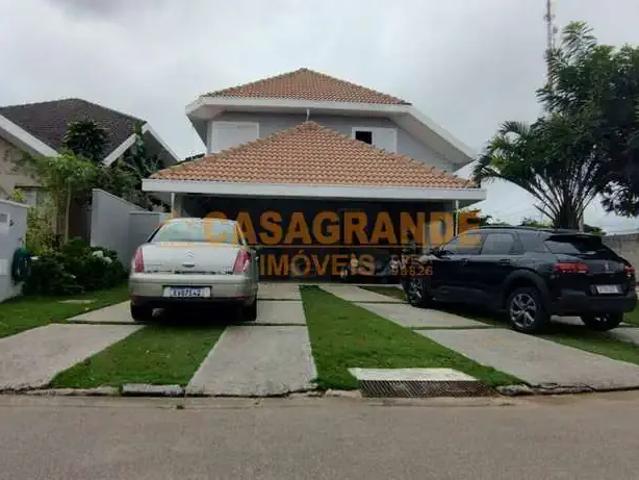 Casa / Sobrado para Locação em Jacareí/SP Jardim Califórnia 3 Quartos