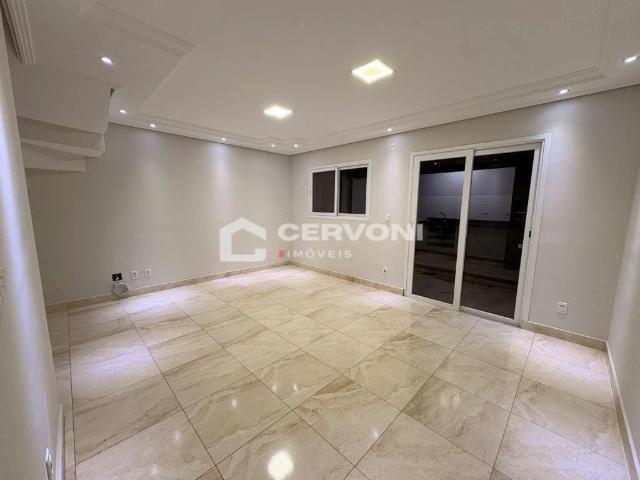 Casa / Sobrado para Locação em Jacareí/SP Jardim Santa Maria 3 Quartos