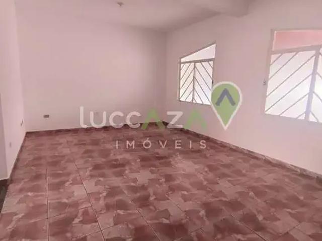 Casa / Sobrado para Locação em Jacareí/SP Jardim Santa Maria 3 Quartos