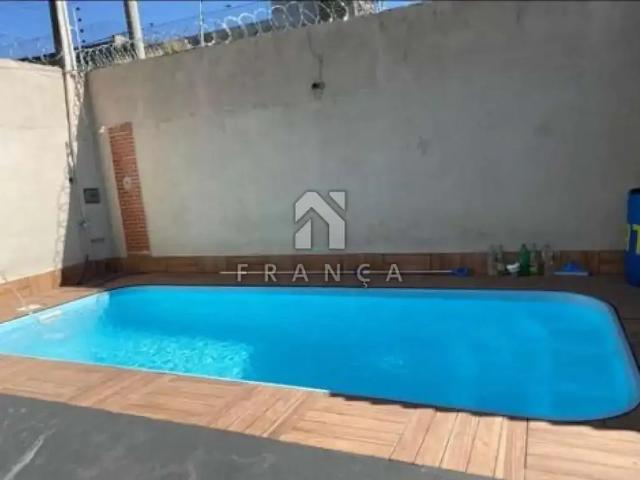 Casa / Sobrado para Locação em Jacareí/SP Jardim Sant'Anna do Pedregulho 3 Quartos