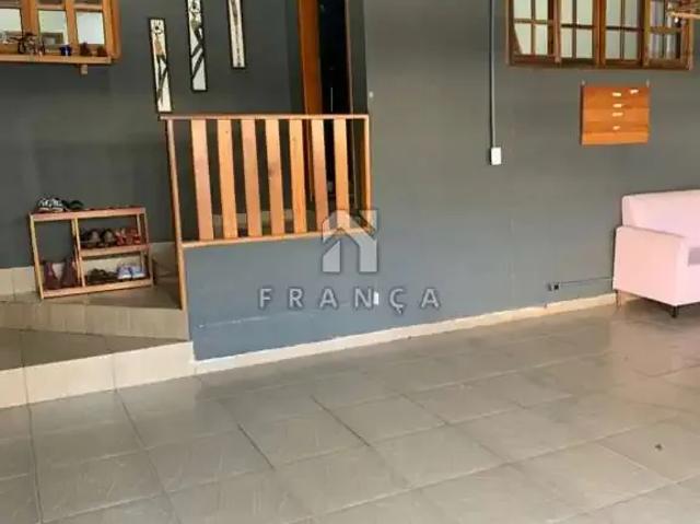Casa / Sobrado para Locação em Jacareí/SP Loteamento Villa Branca 2 Quartos