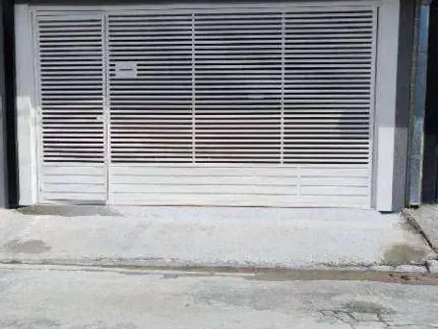 Casa / Sobrado para Locação em Jacareí/SP Loteamento Villa Branca 3 Quartos