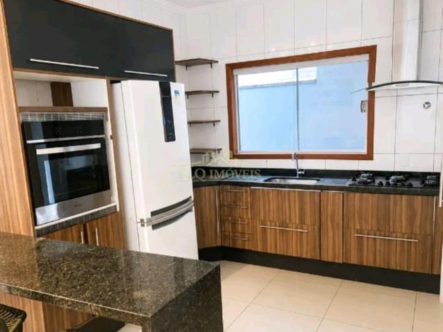 Casa / Sobrado para Locação em Jacareí/SP Loteamento Villa Branca 3 Quartos