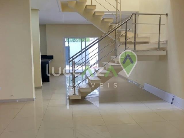 Casa / Sobrado para Locação em Jacareí/SP Loteamento Villa Branca 3 Quartos