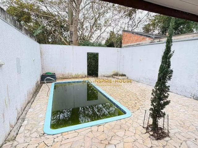 Casa / Sobrado para Locação em Jacareí/SP Loteamento Villa Branca 3 Quartos