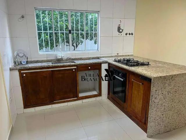 Casa / Sobrado para Locação em Jacareí/SP Loteamento Villa Branca 4 Quartos