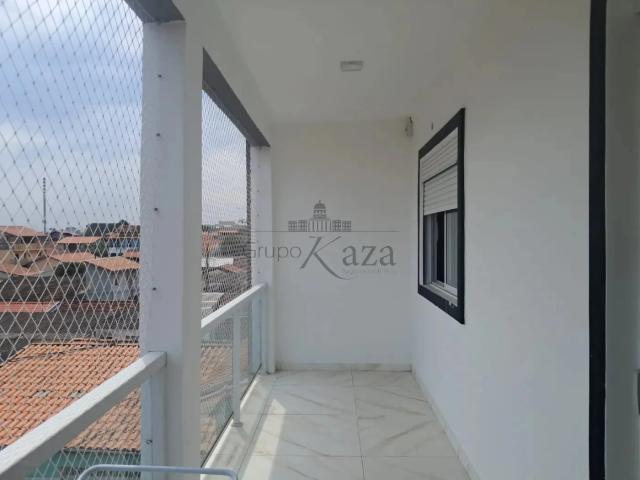 Casa / Sobrado para Locação em Jacareí/SP Parque dos Príncipes 2 Quartos