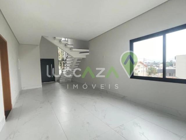 Casa / Sobrado para Locação em Jacareí/SP Residencial São Paulo 4 Quartos