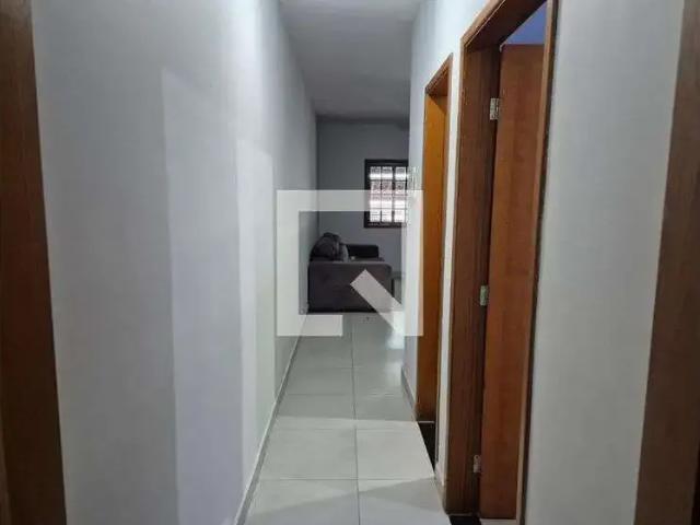 Casa / Sobrado para Locação em Jacareí/SP Vila Branca 2 Quartos