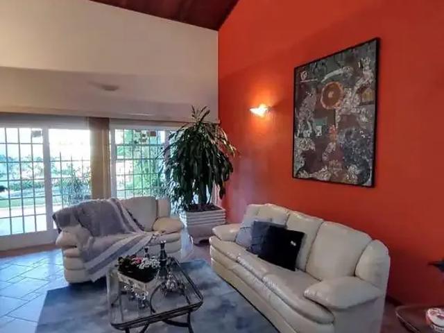 Casa / Sobrado para Locação em Jaguariúna/SP Jardim Novo Jaguari 3 Quartos