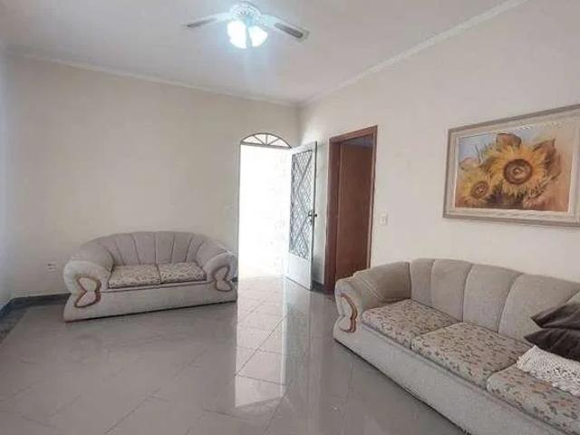 Casa / Sobrado para Locação em Jaguariúna/SP Jardim Planalto 3 Quartos