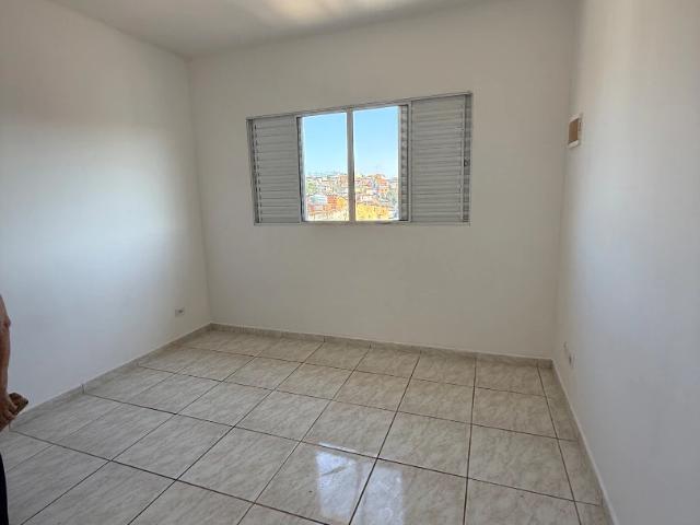 Casa / Sobrado para Locação em Jandira/SP Vila Santa Rosa 3 Quartos