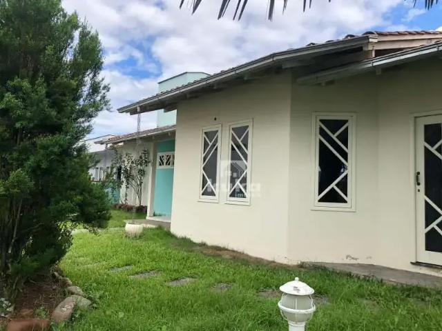 Casa / Sobrado para Locação em Jaraguá do Sul/SC Amizade 3 Quartos