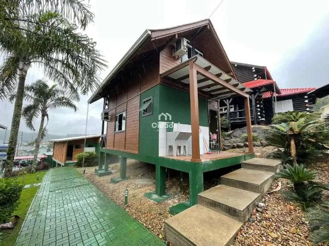 Casa / Sobrado para Locação em Jaraguá do Sul/SC Barra do Rio Cerro 1 Quartos