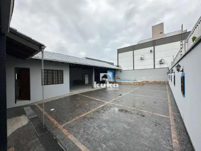 Casa / Sobrado para Locação em Jaraguá do Sul/SC Barra do Rio Cerro 4 Quartos