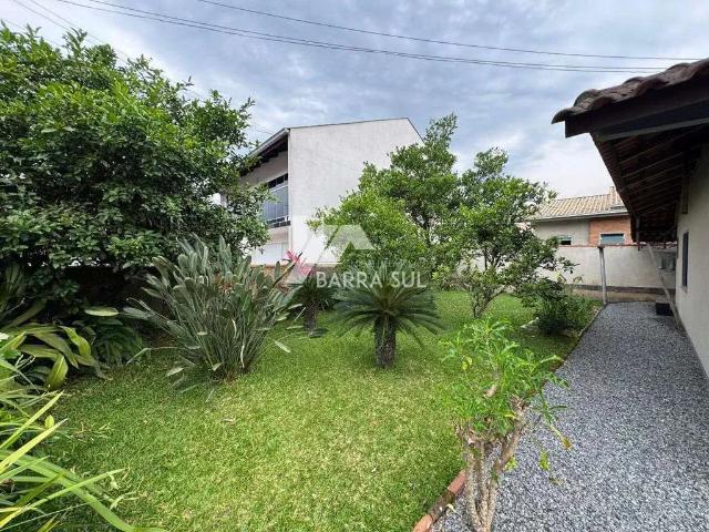 Casa / Sobrado para Locação em Jaraguá do Sul/SC Jaraguá 99 4 Quartos