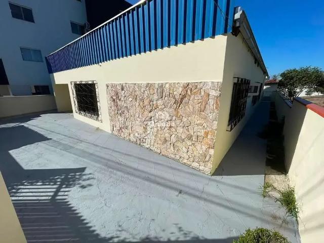 Casa / Sobrado para Locação em Jaraguá do Sul/SC Nova Brasília 4 Quartos